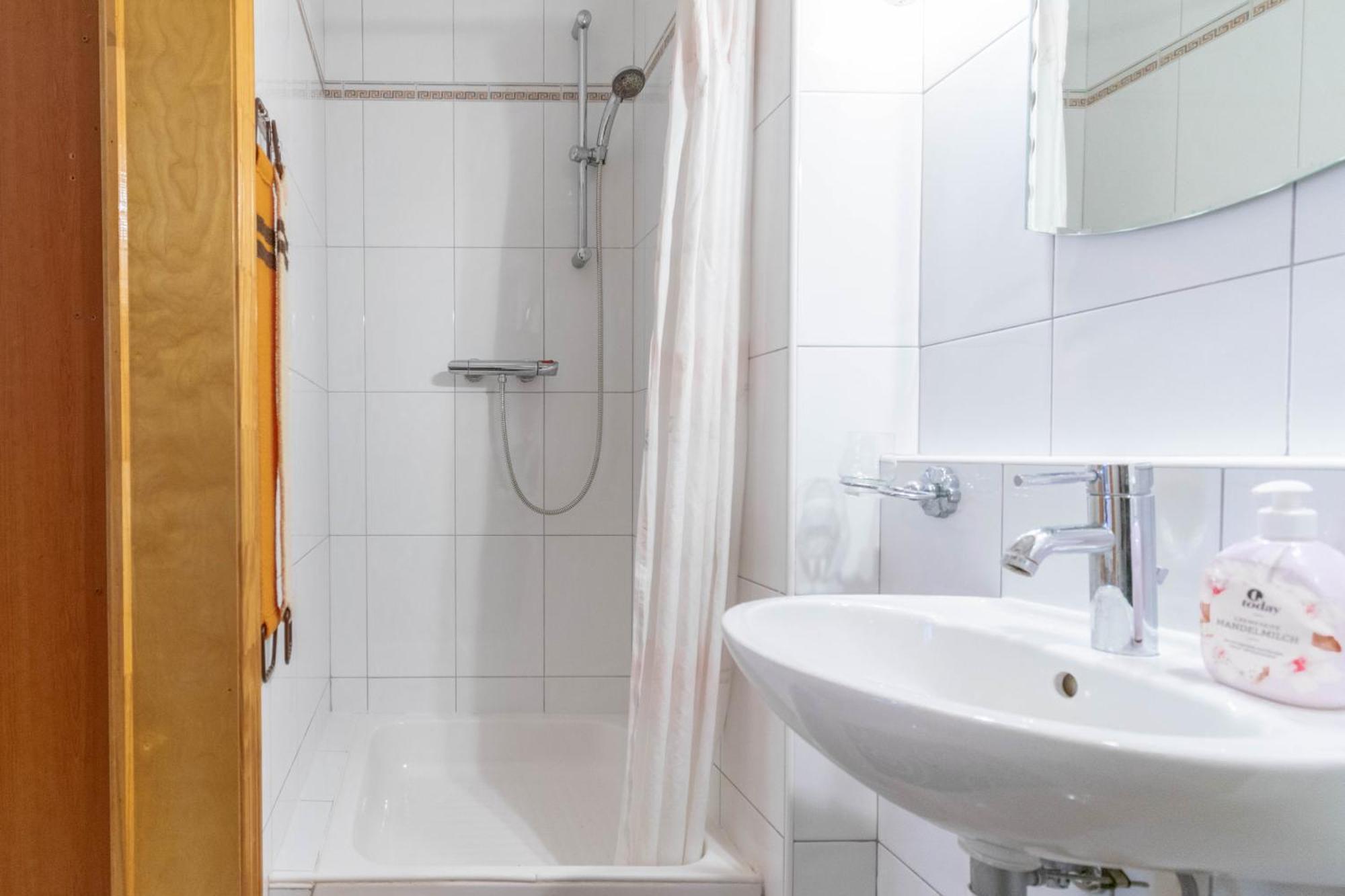 Apartment Kristina Dujmovic Baška Voda Szoba fotó