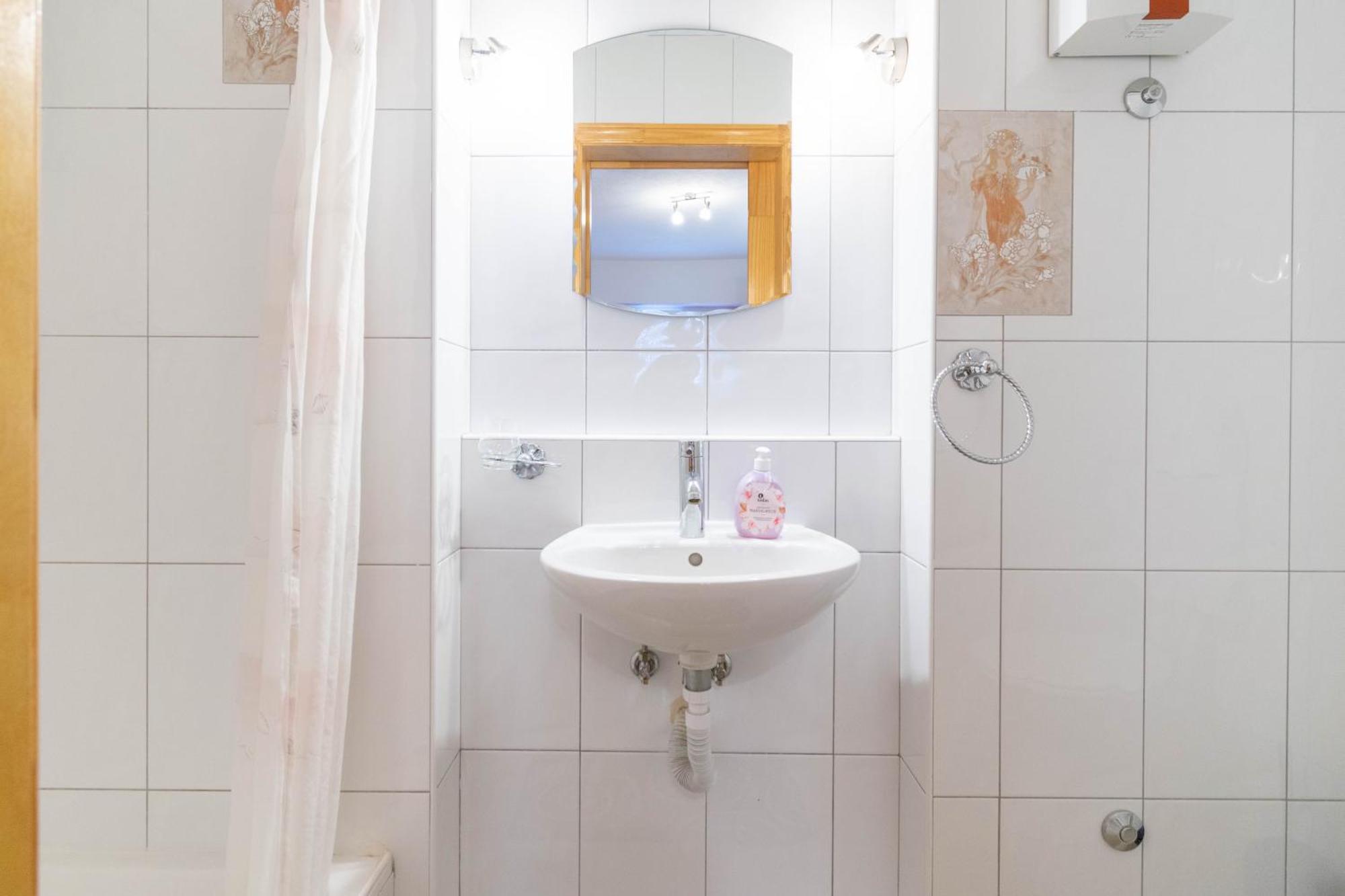 Apartment Kristina Dujmovic Baška Voda Szoba fotó