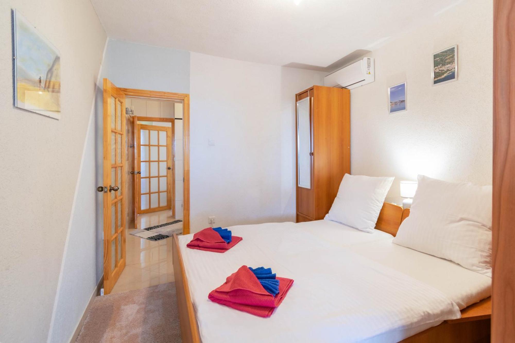 Apartment Kristina Dujmovic Baška Voda Kültér fotó
