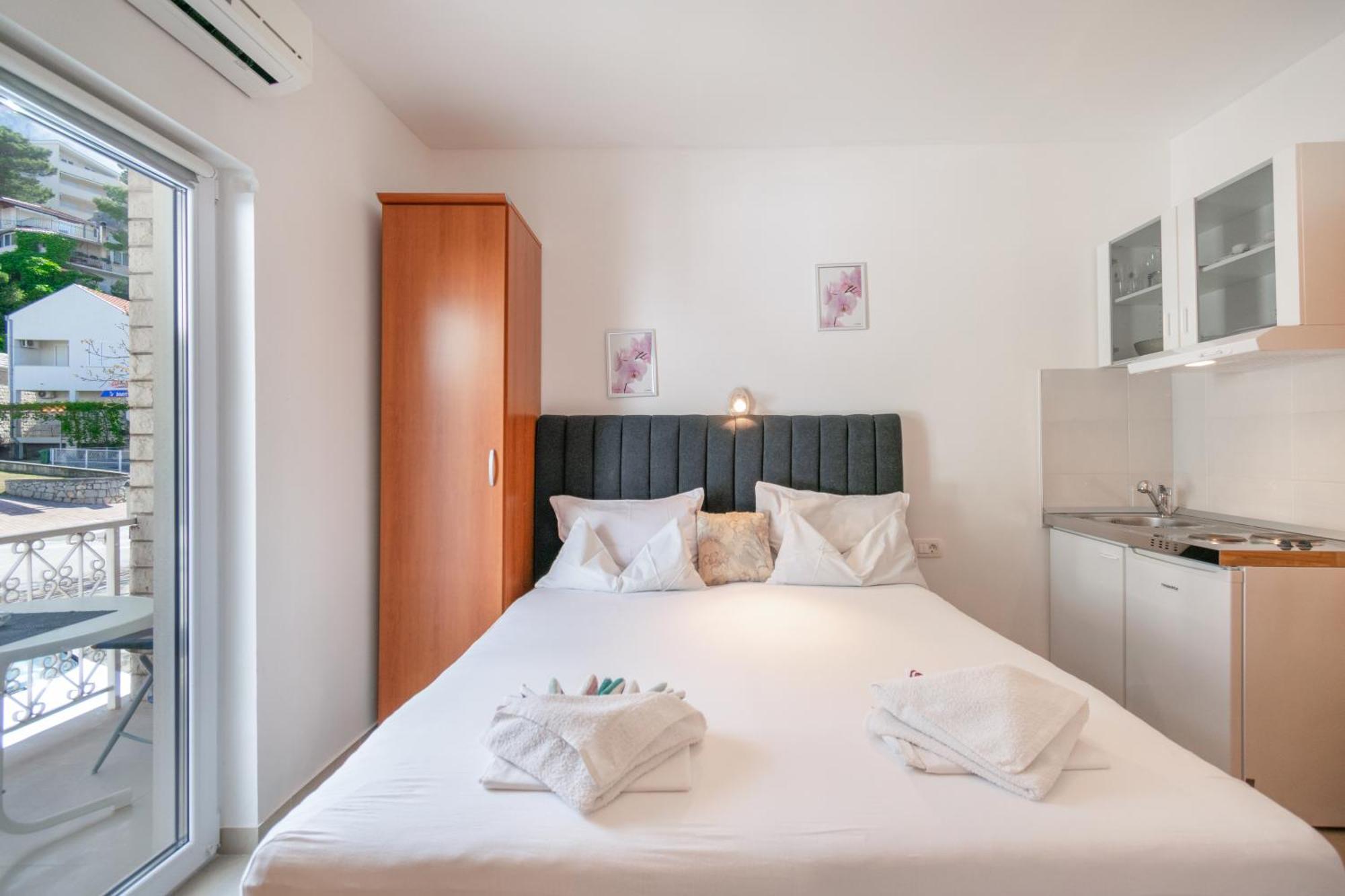 Apartment Kristina Dujmovic Baška Voda Kültér fotó