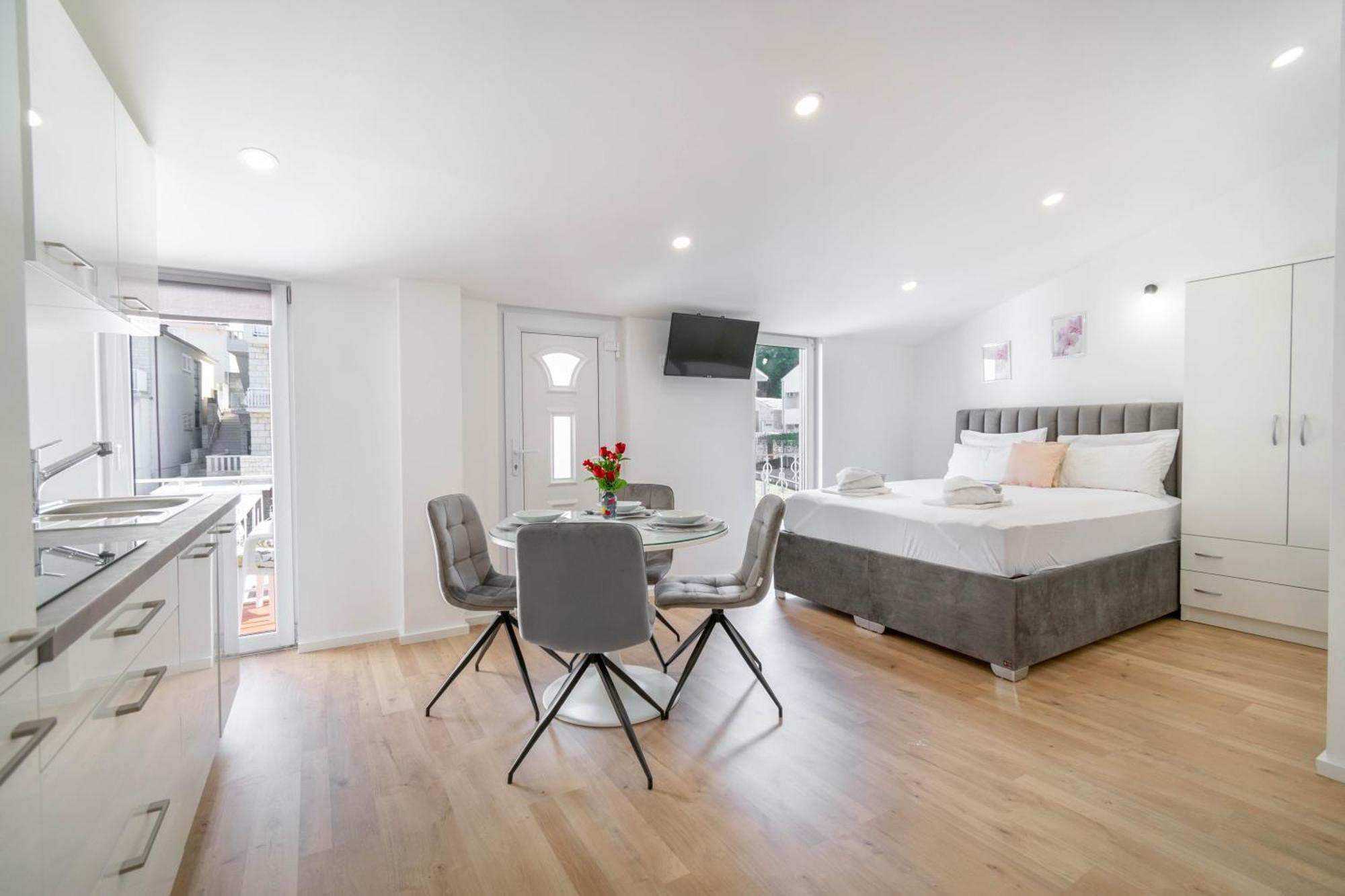 Apartment Kristina Dujmovic Baška Voda Kültér fotó