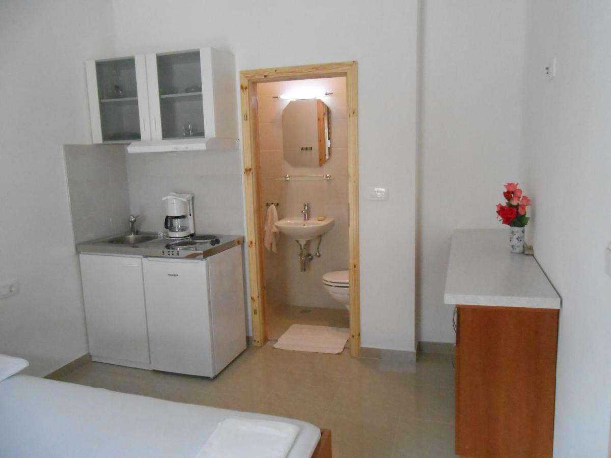 Apartment Kristina Dujmovic Baška Voda Kültér fotó